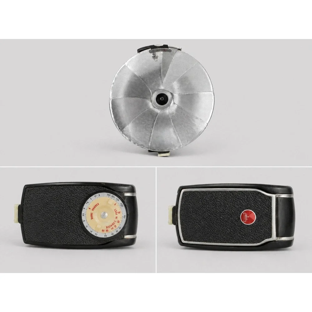 Walz Flash Master Vintage Folding Fan Camera Flash Unit with Original Box Black